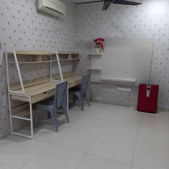 Hani Raisha Homestay, Seksyen 7